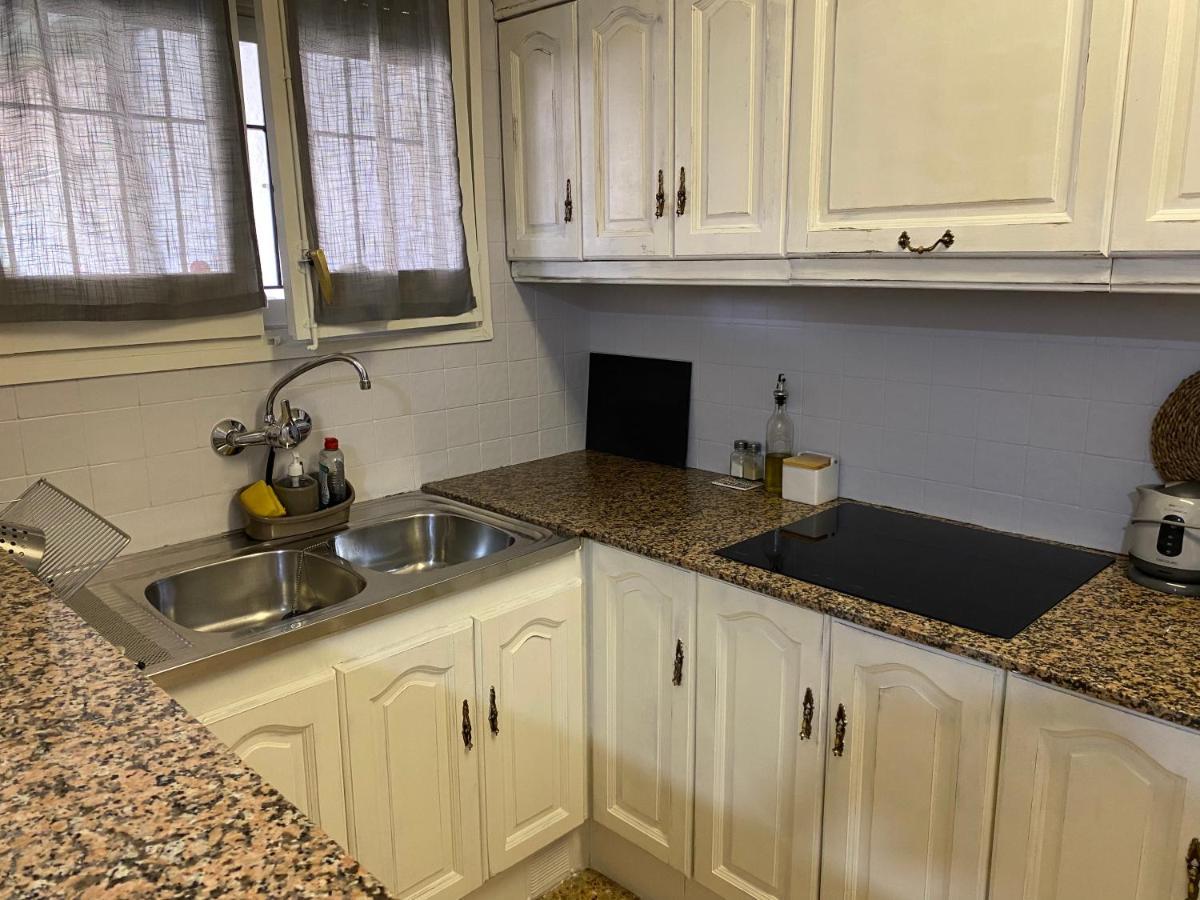 Apartamento Entero Con Terraza En El Centro De Rubí Екстериор снимка