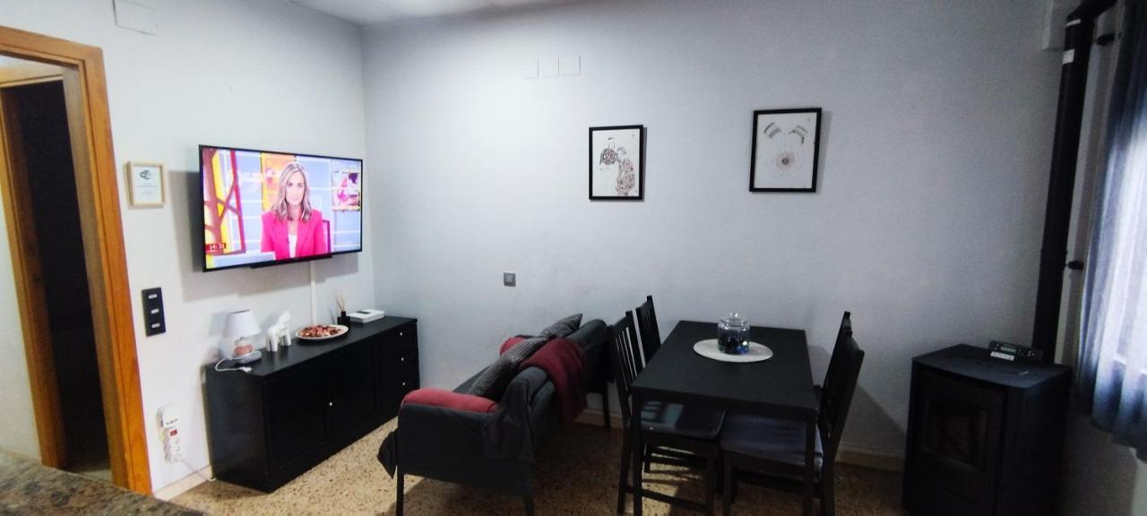 Apartamento Entero Con Terraza En El Centro De Rubí Екстериор снимка